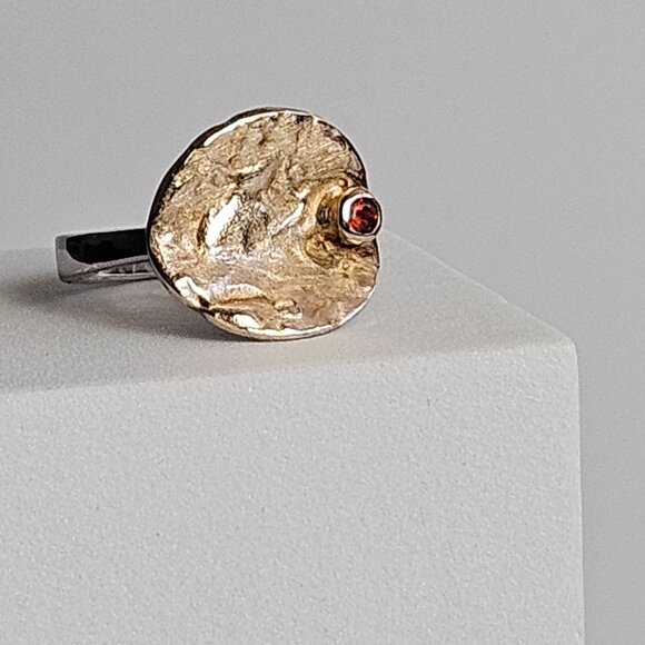 925 Sterling Silver Ring Cupped Disc w/ Garnet, 18K Gold Plated & Rhodium Finish - Picture 3 of 16